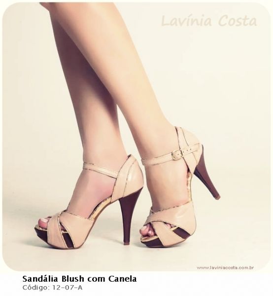SANDALIA BLUSH COM CANELA DOURADO