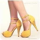 SANDALIA AMARELO COM COBRA